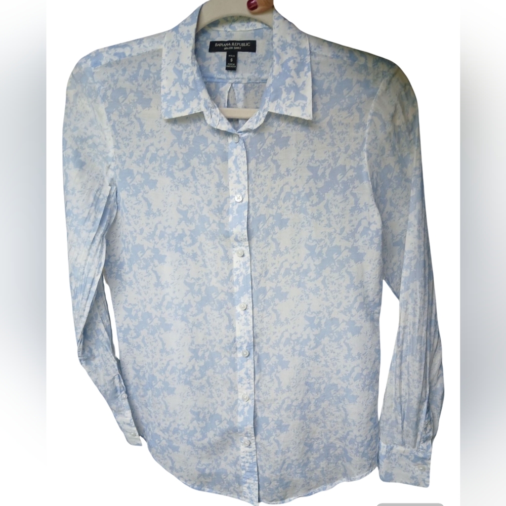 Banana Republic shirt